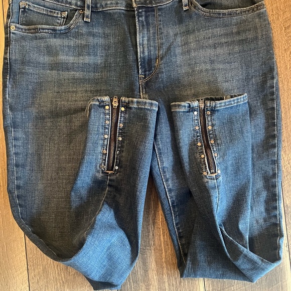 👖♥️NWT Levi Stauss & Co Blue Jeans/Adjustable Zipper at the Leg Bottom Size 32 - Picture 5 of 9